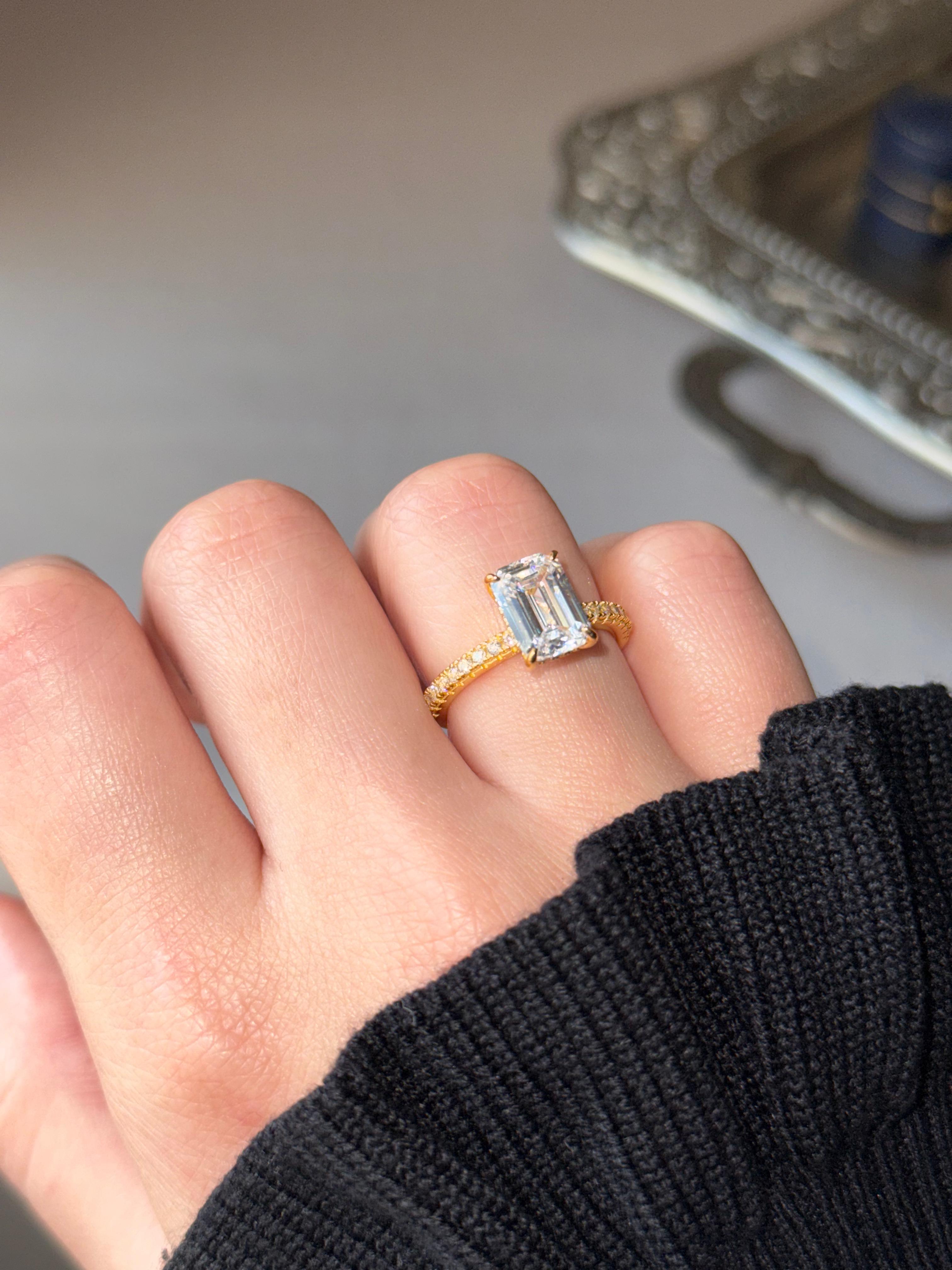 WHITE SAPPHIRE EMERALD CUT PAVÉ RING