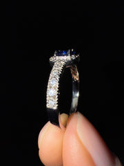 SAPPHIRE OVAL HALO PAVÉ RING